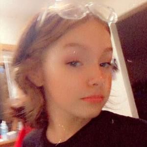 Meet your Posher, Cecile